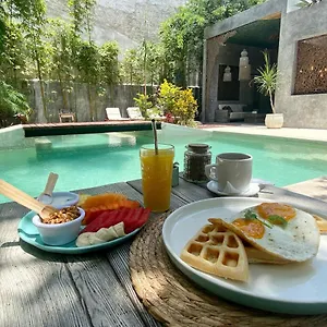 https://little-gem-charme-hotel.allrivieramayahotels.com
