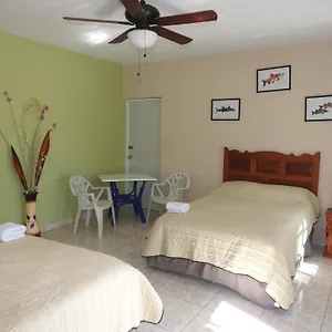 https://las-palapas-de-punta-allen.allrivieramayahotels.com